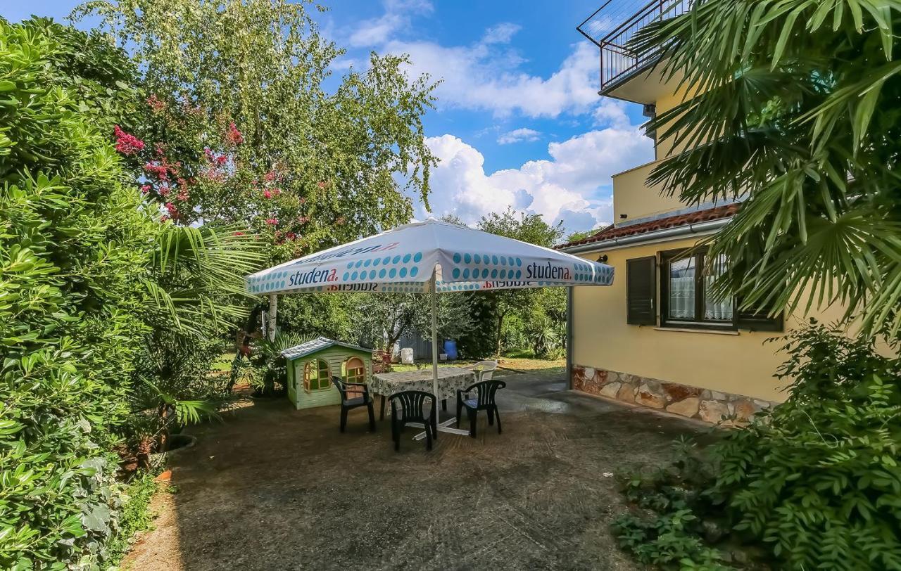 Jelena Διαμέρισμα Πόρετς Εξωτερικό φωτογραφία
