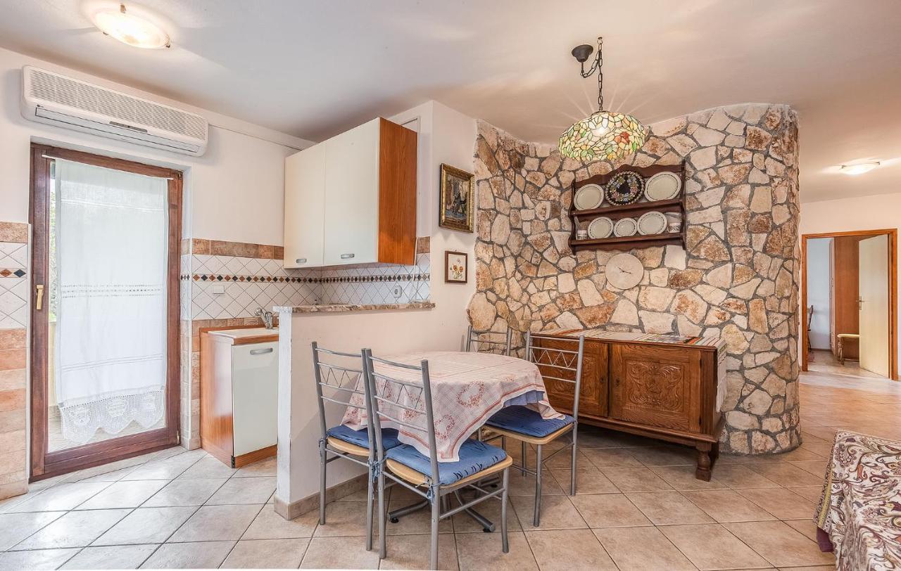 Jelena Διαμέρισμα Πόρετς Εξωτερικό φωτογραφία